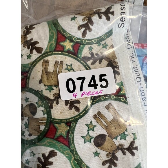 4 Pieces Christmas Holiday Fabric -Fun Reindeer & Snowmen - Various Lengths - Picture 7 of 7